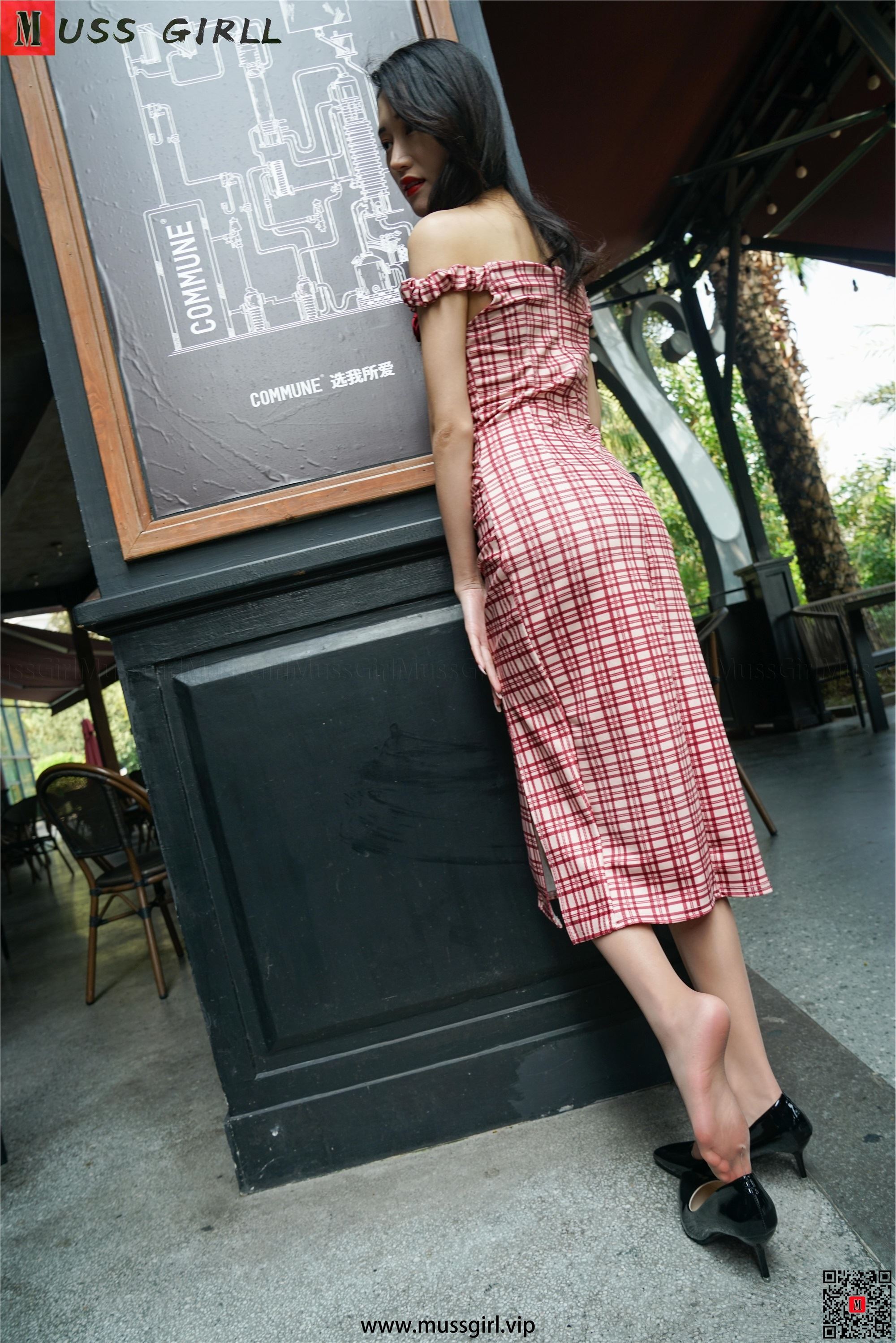 MussGirl慕丝女郎  NO.221 这肉丝脚爱了 小玉